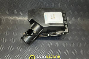 Корпус воздушного фильтра B33G13Z01B, B33G13320B 1.3, 1.4 бензин на Mazda 323 BJ, 323F 1998-2004 год