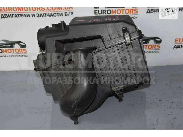 Корпус воздушного фильтра Mazda 6 2.2 MZR-CD 2007-2012 RF8GK3804