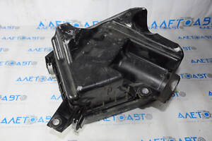 Корпус повітряного фільтра Toyota Camry v55 15-17 2.5 usa дірка