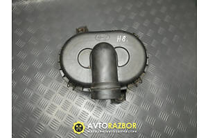 Корпус повітряного фільтра у зборі на 2.5TD, 2.5TDI Hyundai H200, H1 Starex 1997-2007 рік