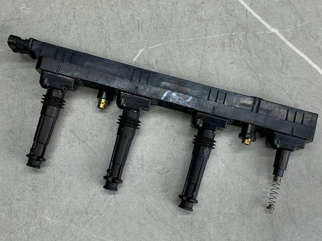 Катушка зажигания Opel Astra G 2.0 - Фото 1