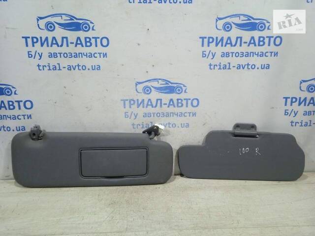 Козирок сонцезахисний правий Toyota Land Cruiser 1998-2006 7432060771A0 (Арт.7077)