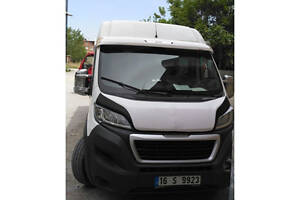 Козирок на лобове скло (під фарбування) для Peugeot Boxer 2006-2024 та