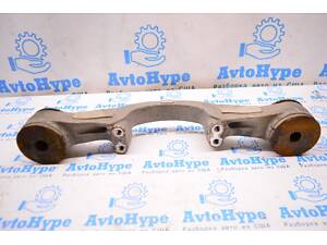 Крепление заднего редуктора Toyota Sequoia 2008-2022 523900c011