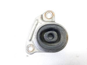 Крепление выхлопной трубы заднее левое Cadillac ATS 2013-2019 22840426 Cadillac ATS