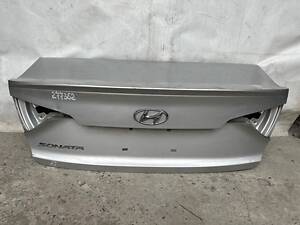 Кришка багажника HYUNDAI SONATA LF 2014- 69200-C2010