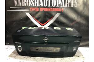 Кришка багажника Opel Vectra B седан 90463701 2JZ