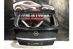 Кришка багажника Opel Zafira B 1430141 1R