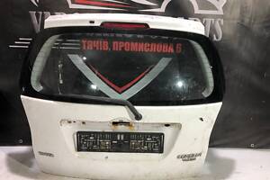 Крышка багажника Toyota Corolla Verso 670051F751 1R