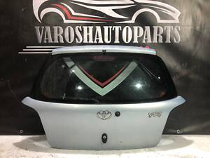 Кришка багажника Toyota Yaris I 6700552011 1R