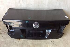 Крышка багажника VOLKSWAGEN JETTA 05-10 1K5827025AE