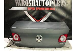 Кришка багажника Volkswagen Passat B6 3C5827025G 1RS