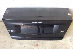 Крышка багажника VOLVO S60 00-09 30796481