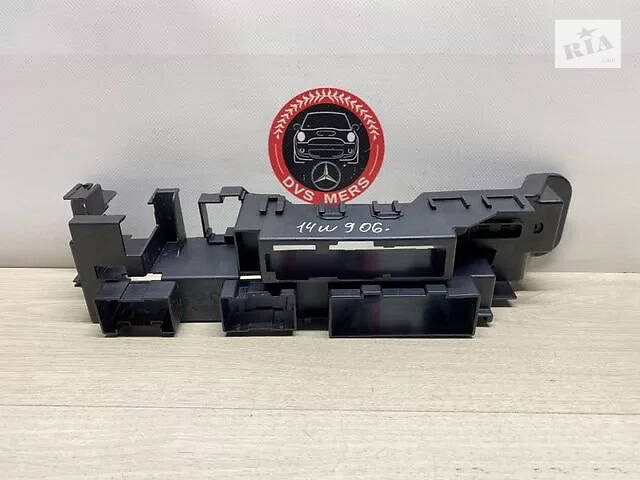 Кронштейн блока предохранителей 906 Sprinter Mercedes 2006-2018 - Фото 4