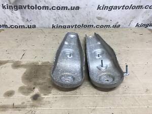 Кронштейн BMW F01 7 series 33326782394