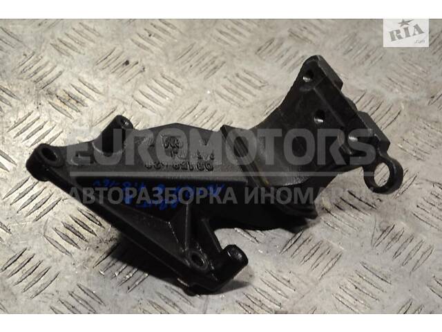 Кронштейн двигуна правий Opel Astra 1.8 16V (G) 1998-2005 09158