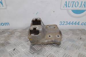 Кронштейн двигуна прав. SUBARU LEGACY 09-15 BM 41032AJ030