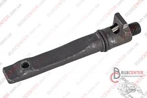 Кронштейн форсунки. OE: 821120; Opel Signum 2003-2008 Opel Sintra 1996-1999 Opel Vectra B 1995-1999