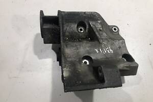 Кронштейн генератора для Land Rover Range Rover III (L322) 2002-2012 б/у.