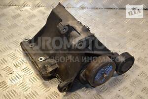 Кронштейн генератора Mercedes C-class 2.0 16V, 2.3 16V (W203) 200