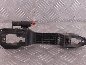 Кронштейн / каркас ручки правый передний Toyota Camry XV30 , 2001-2006, 3 поколение