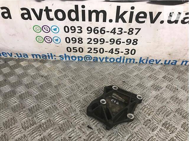 Кронштейн компрессора кондиционера 38930PAAA00 Honda Accord 6 1998–2002