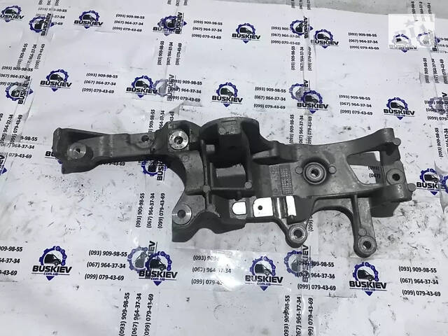 Кронштейн компрессора кондиционера Ford Focus 9688628680