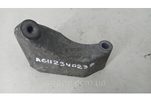 Кронштейн компрессора Mercedes W220 Vito W638 2.2 CDI 2006 гг A6112340239