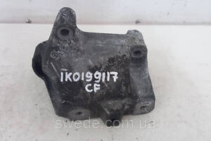 Кронштейн коробки КПП Volkswagen Golf 7 Skoda Octavia 1.4 TSI 1K0199117CF