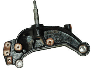 Кронштейн коробки передач МКПП 8200153751 RENAULT Trafic 00-14; NISSAN Primastar 02-14; OPEL Vivaro 01-14