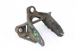 Кронштейн КПП верхний 1.8-2.0 Mazda 6 (GG-GY) 2003-2007 GJ6A39080A