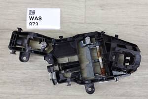 Кронштейн кріплення ручки двері дверки зовнішньої задній лівий VW Touran 5T Passat B8 (2014-) 510837811H