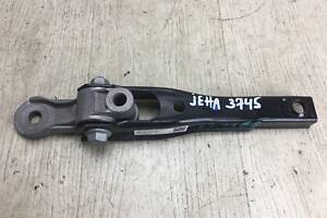 Кронштейн опори двигуна передн. VOLKSWAGEN JETTA USA 18- 5Q0 199 855 AB