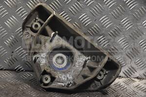 Кронштейн переднего амортизатора VW Touareg 2002-2010 7L0412391B