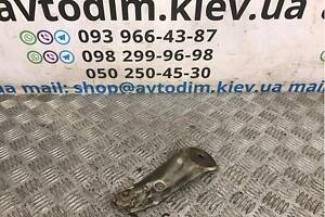 Кронштейн передней балки правый 50283S1AE00 Honda Accord 6 1998–2002