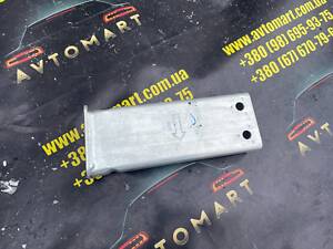 Кронштейн усилителя переднего бампера Tesla M3 1109193-00-c Tesla 3 2016-2023