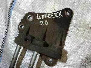 Кронштейн подушки (опори) двигуна правої Lancer X