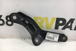 Кронштейн рулевой рейки передний правый SUBARU OUTBACK B16 2019- 34166FL010