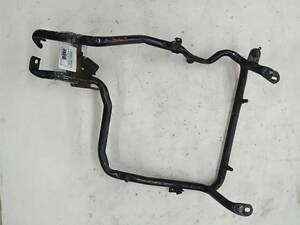 Кронштейн воздушного фильтра 8200519826 RENAULT Trafic 00-14; NISSAN Primastar 02-14; OPEL Vivaro 01-14