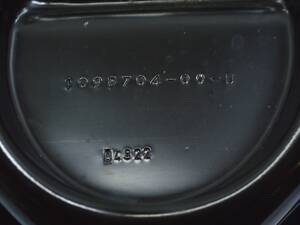 Кронштейн второго ряда сидений прав\лев Tesla Model 3 18- внешний 1098705-00-C