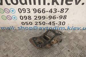 Кронштейн заднего рычага правый 20540AE080 Subaru Legacy 03-06