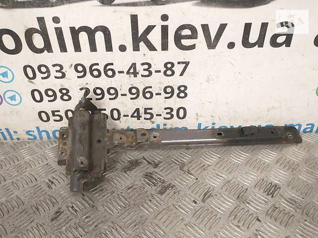 Кронштейн замка капота MN150750 Mitsubishi Grandis 2003-2008