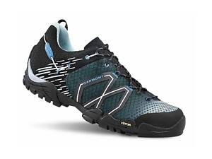 Кросівки Garmont Sticky Cloud WMS 37.5 Black/Light blue (1053-481016/604-UK4.5)