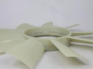 Крыльчатка вентилятора MB Sprinter 2.9TDI (9 лопастей/ 3 крепления) AUTOTECHTEILE 100 2062 Mercedes Sprinter 0032051306