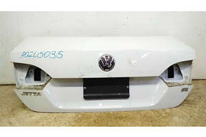 Крышка багажника -15 5C6827025A VW Jetta VI 10-18