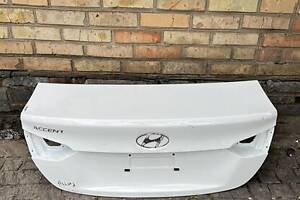 Крышка багажника Hyundai Accent Solaris Хендай Акцент Солярис оригинал от2018-2022гг
