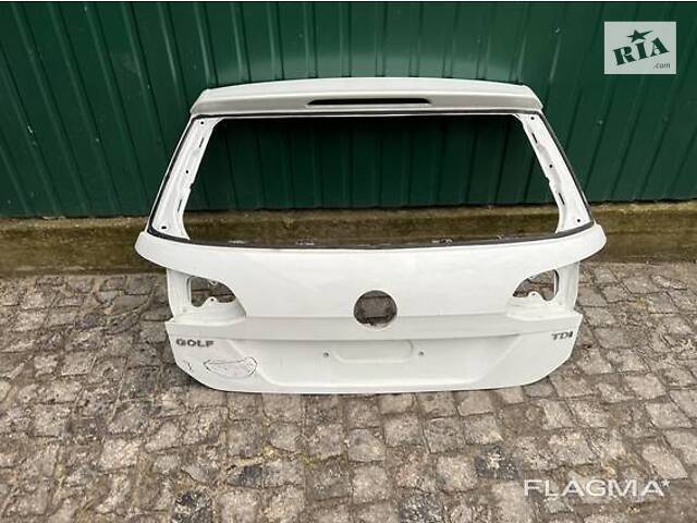 Крышка багажника ляда VW Golf 7 Volkswagen Гольф 7 2013-2021гг универсал 5g9827159d оригинал