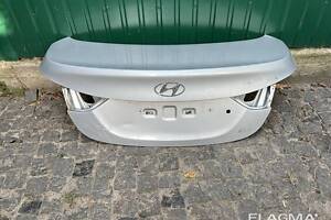 Крышка багажника на Hyundai Elantra MD Хендай Элантра MD от2011-2016гг 692003X120