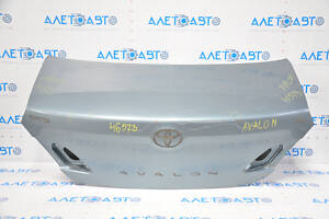 Кришка багажника Toyota Avalon 05-07 блакитний 8R5 зам'ятий нижній кут, тички