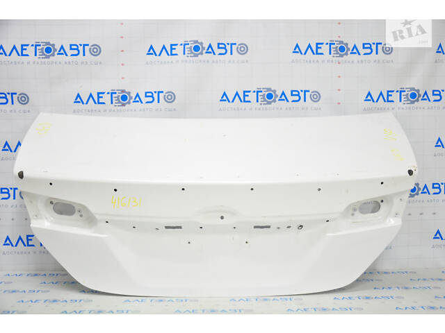 Крышка багажника Toyota Camry v50 12-14 usa SE под спойлер, белый, крашеная, шпаклеванная, ржавчина